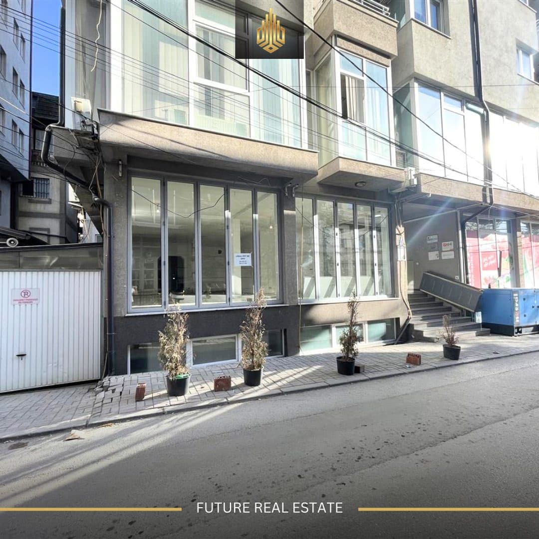 Lokal me QERA/120m²