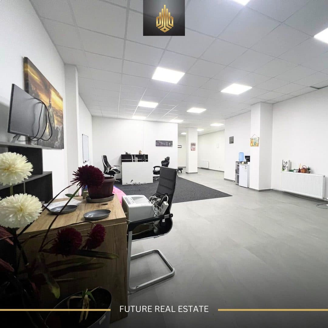 Lokal me QERA/117m² 2