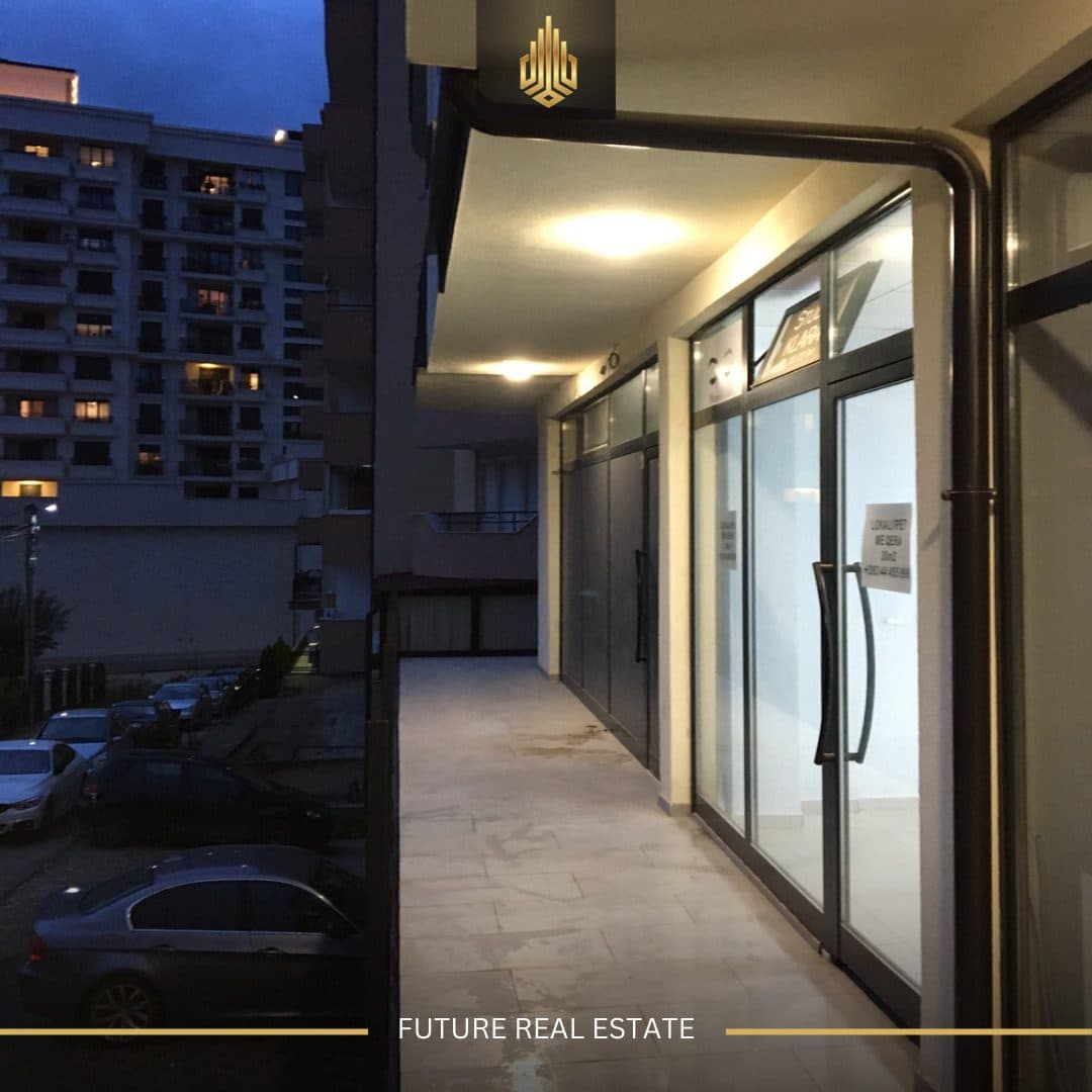 Lokal me QERA/30m² 3