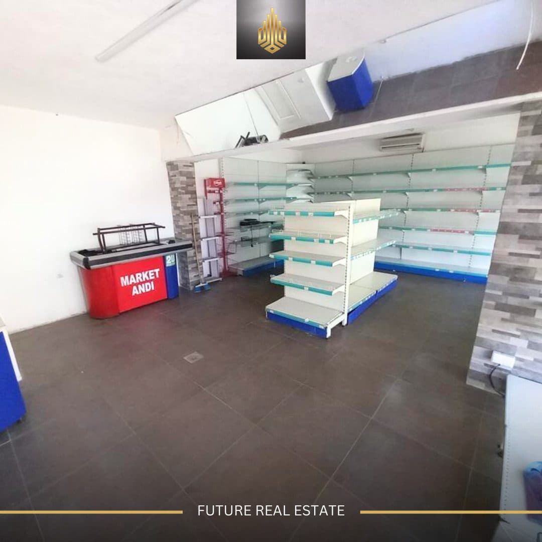 Lokal me QERA/50m² 3