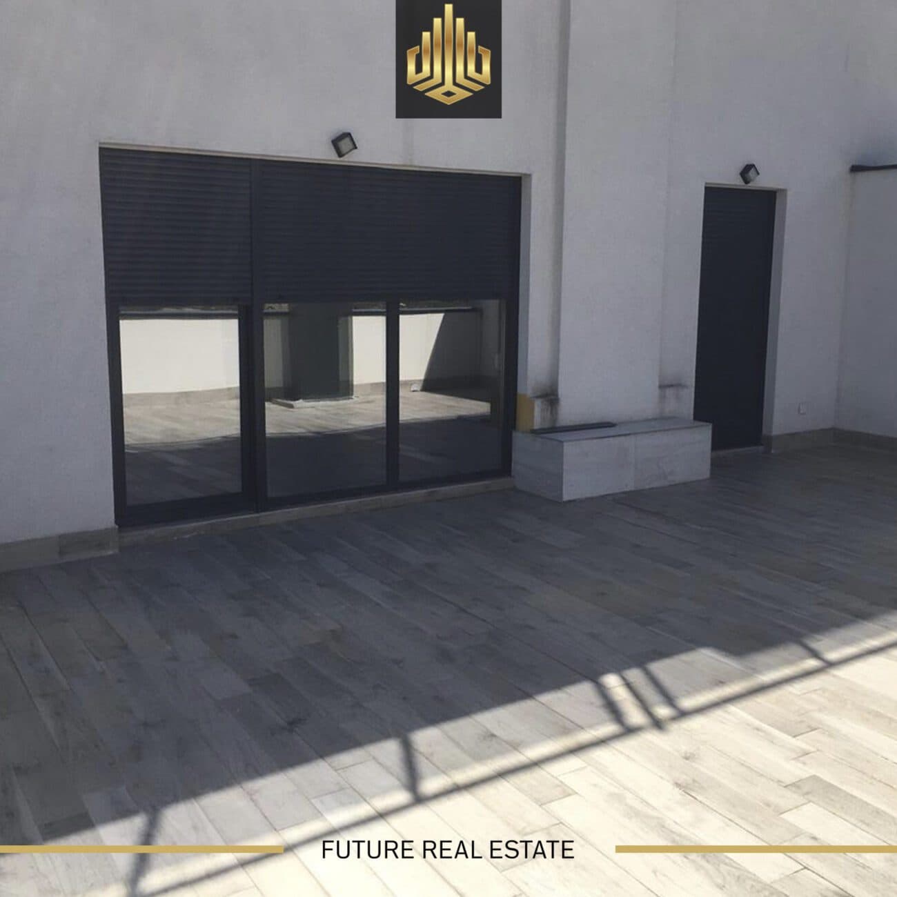 Penthouse me QIRA/180m2 4