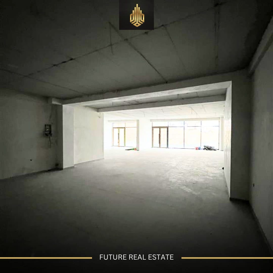 Lokal me QERA/168m² 3