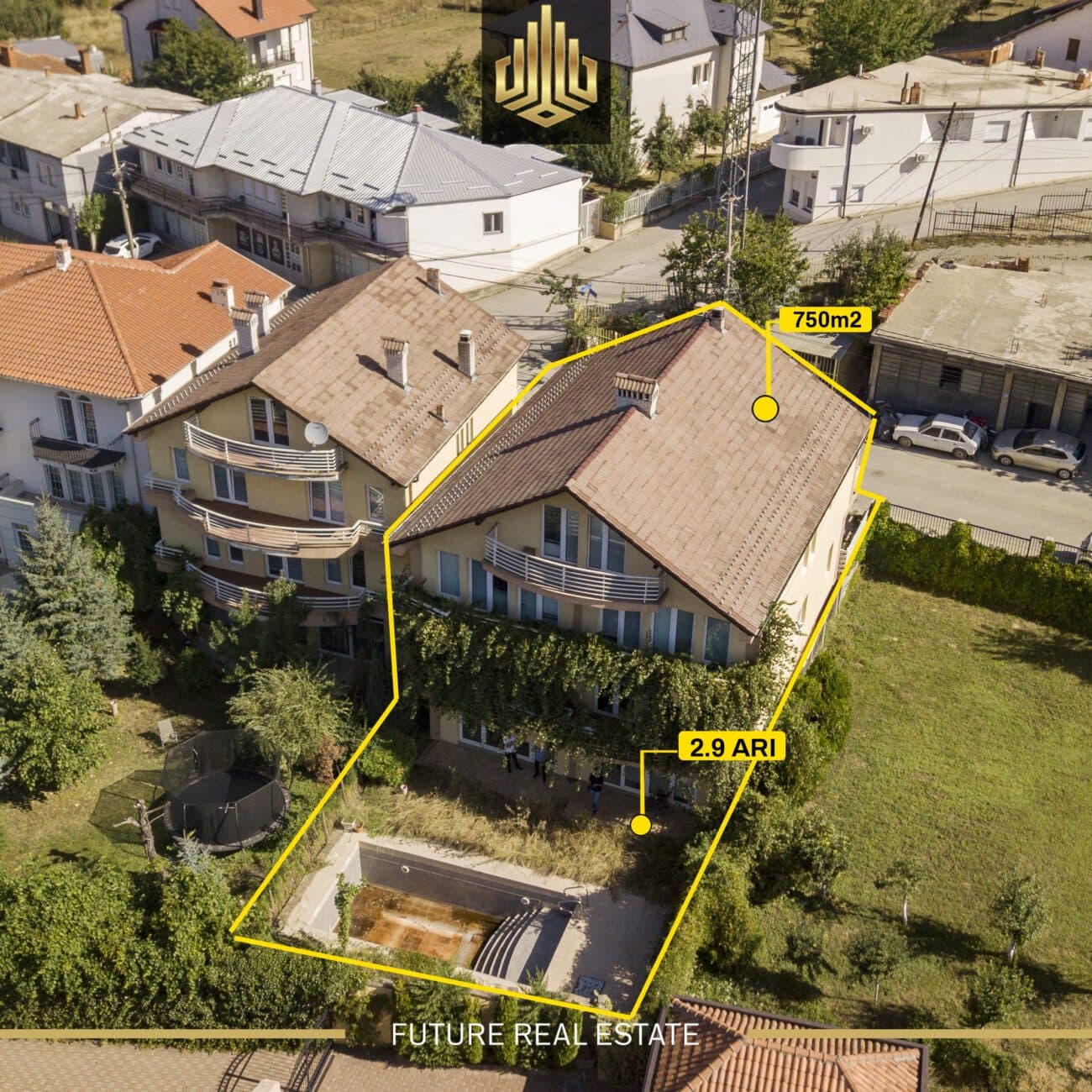 Shtëpia në SHITJE/750m2 3