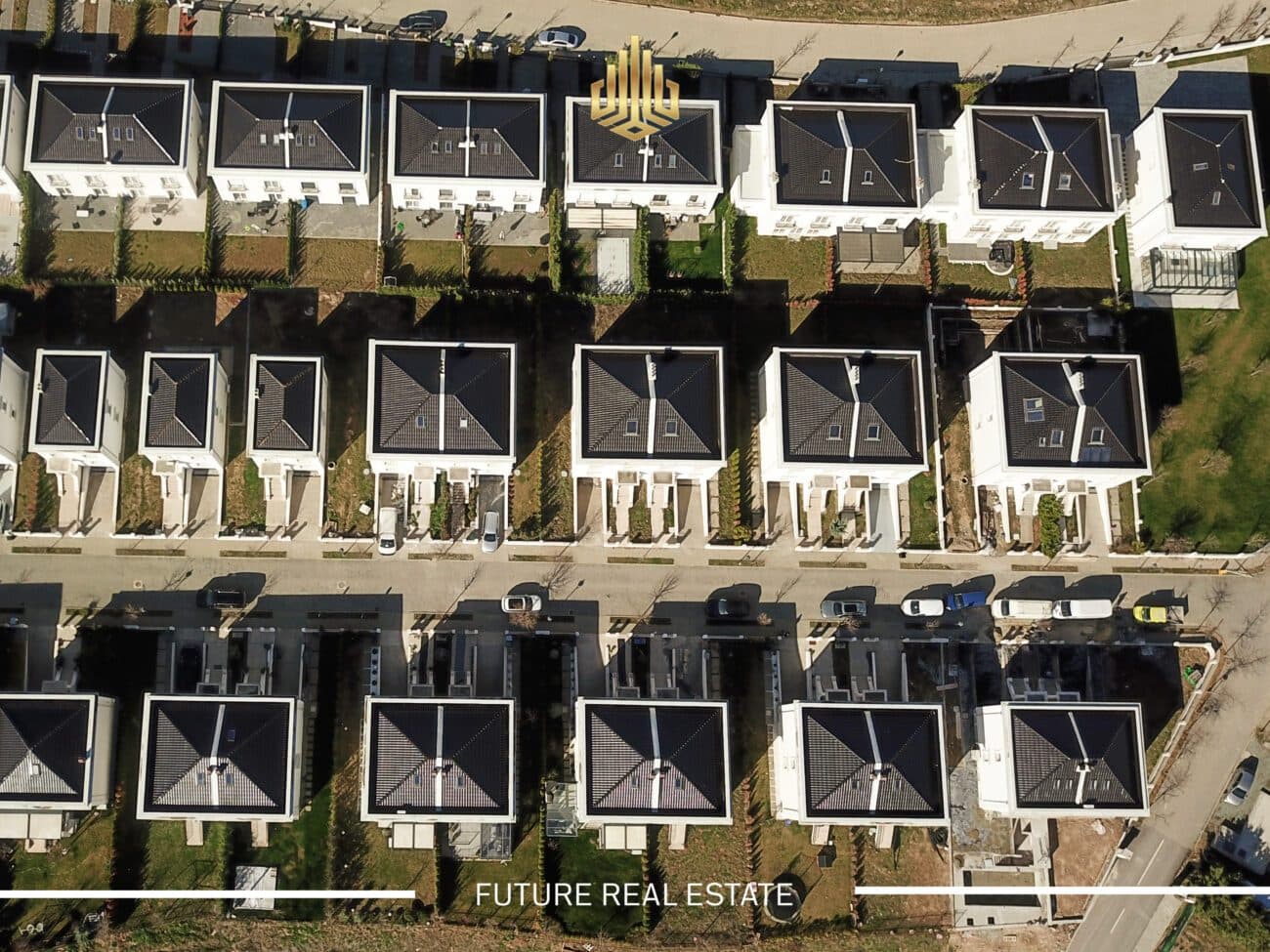 Shtëpia në SHITJE/295m2 3