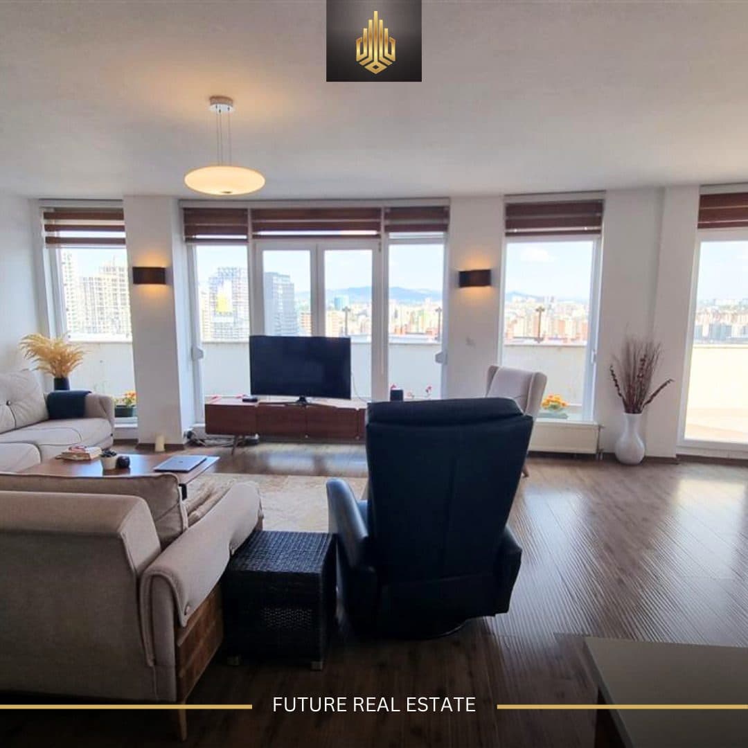 Penthouse me QERA/265m² 3