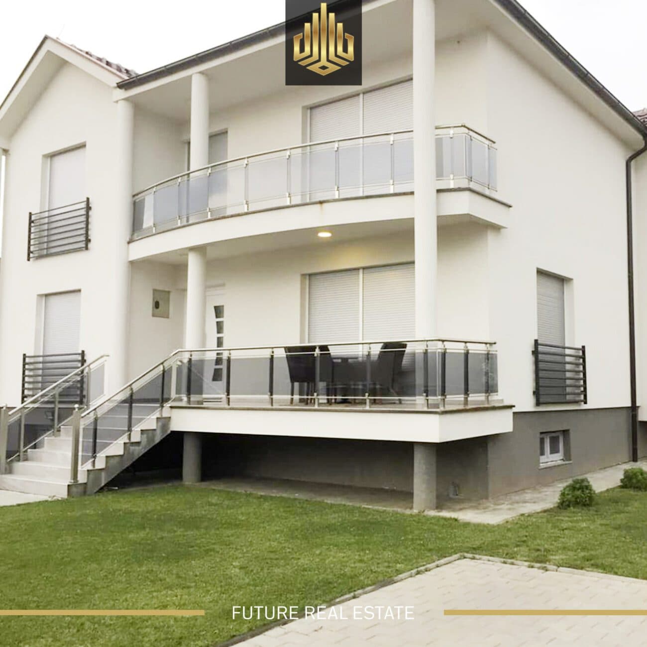 Shtëpia në SHITJE/393.73m2 3