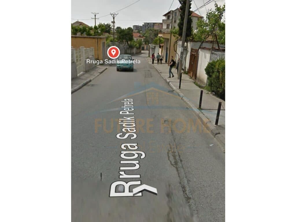Shitet, Ambient Biznesi, Xhamlliku