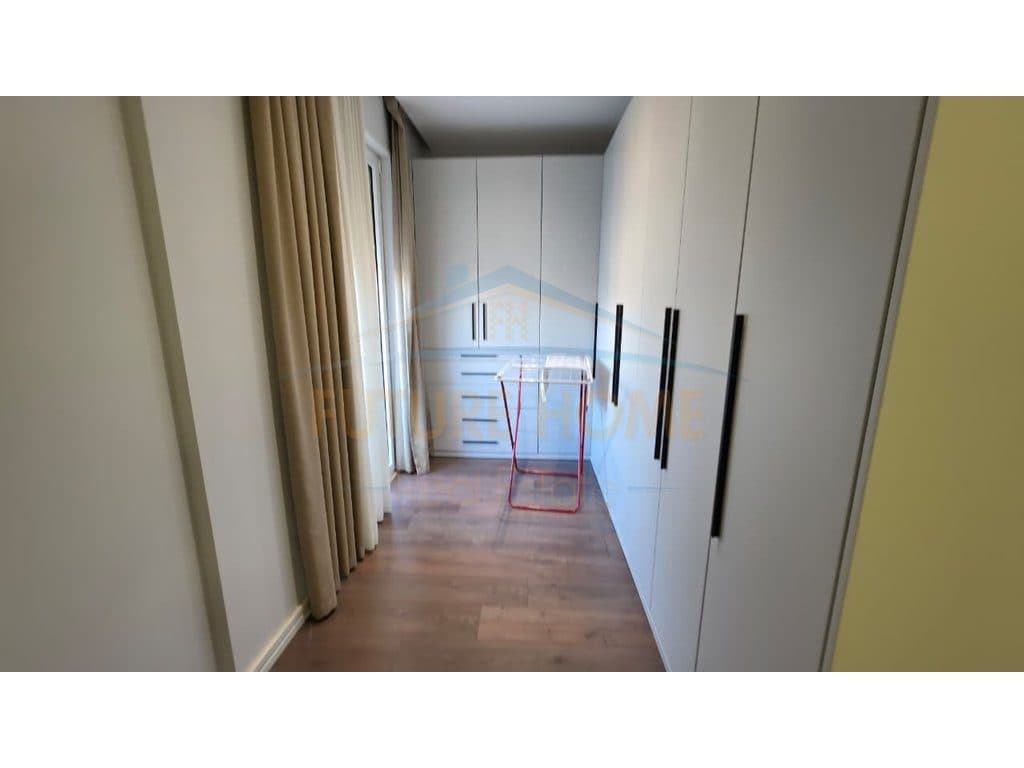 Shitet, Apartament 2+1, Liqeni i Thate, Tirane. 4