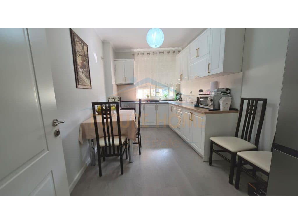 Shitet, Apartament 1+1, Pallatet Cabej 3