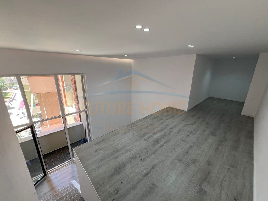 Qera, Duplex, Amerikan 3 , Tiranë. 4