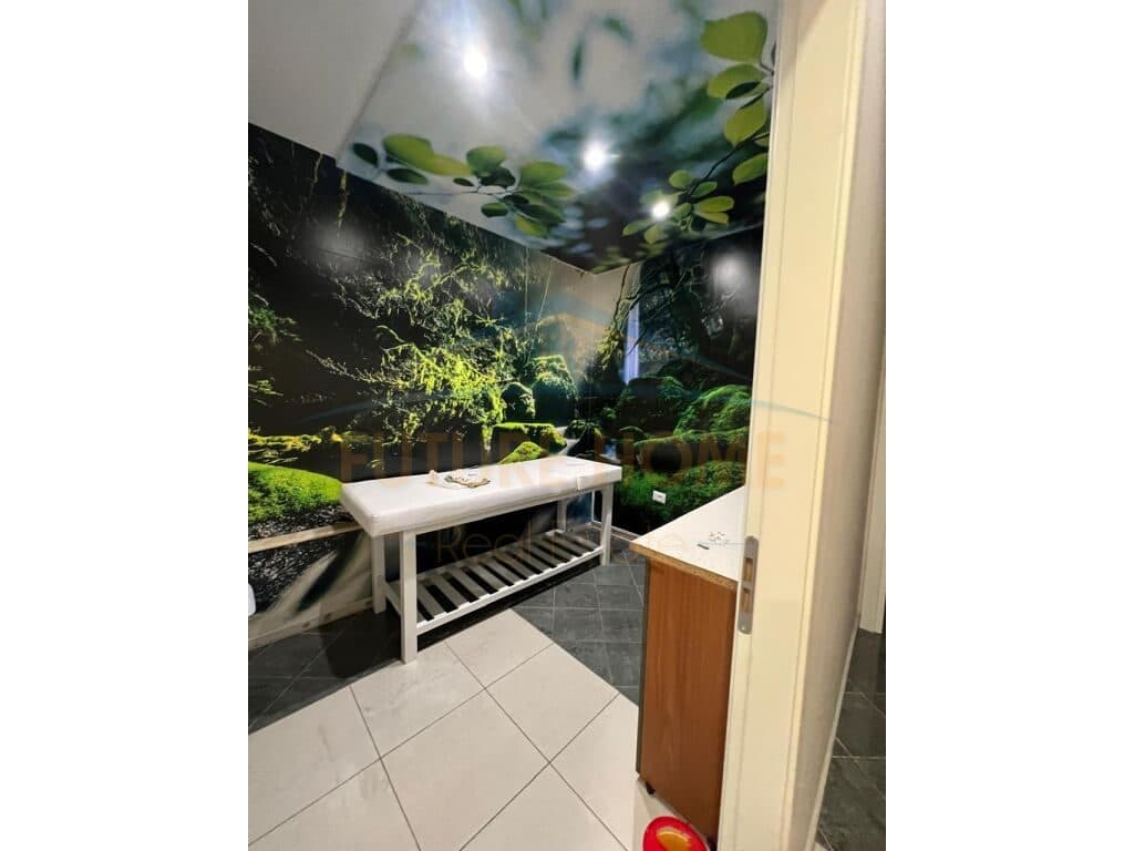 Shitet, Ambjent Biznesi, Qender, Tiranë.