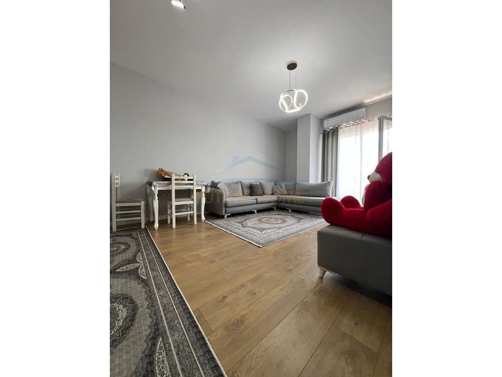 Shitet, Apartament, 2+1+ Post Parkimi, Rruga e Dibres