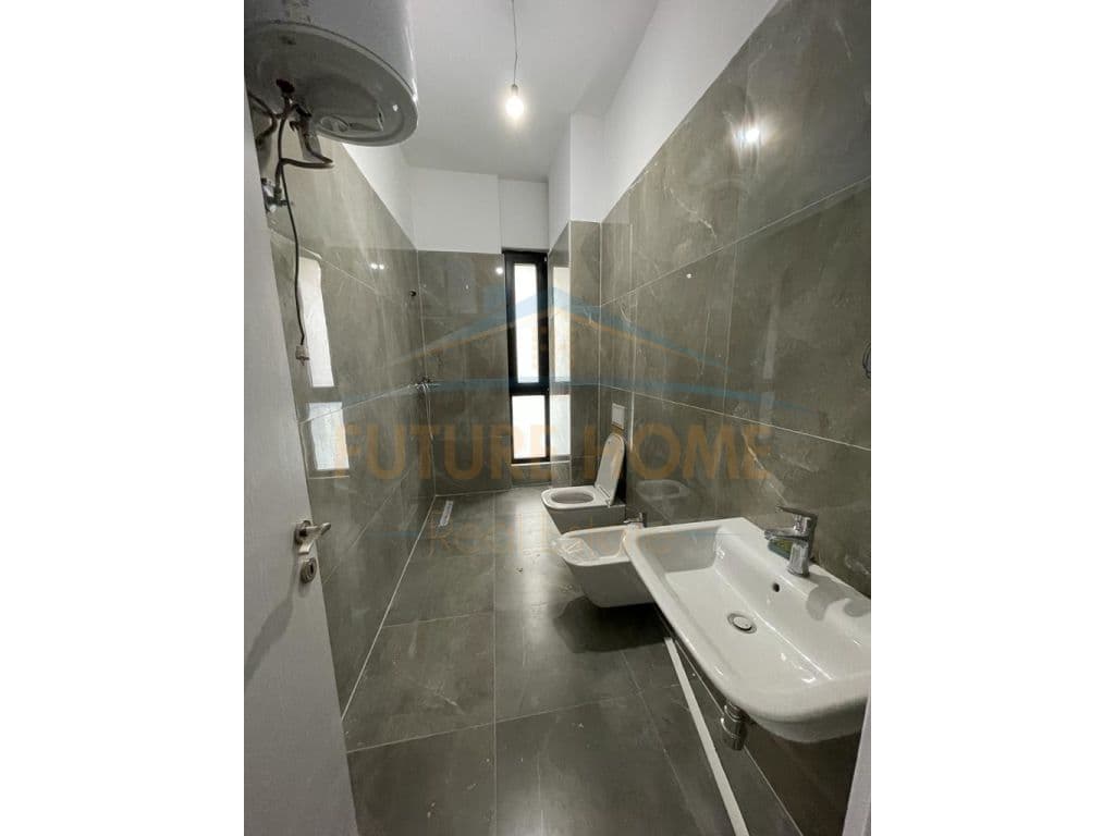 Qera, Apartament 2+1+2, Square 21, Tirane 3