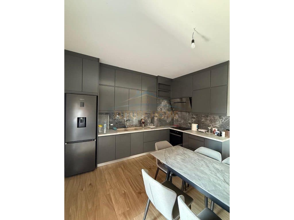 Shitet, Apartament 1+1, Paskuqan, Tirane. 2