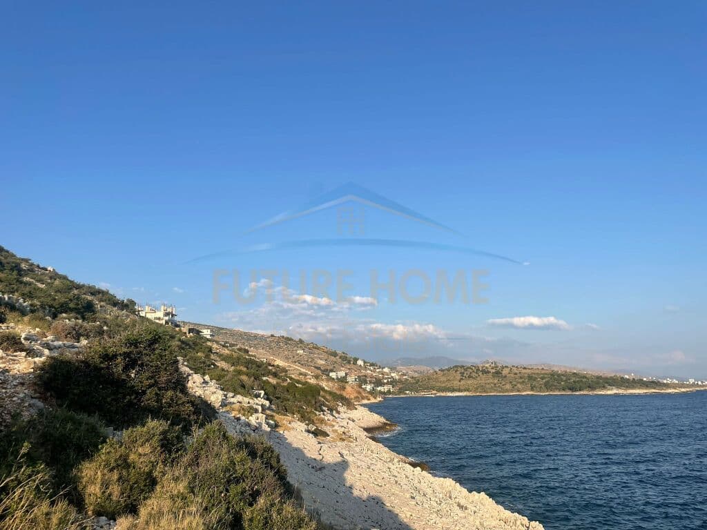 Shitet, Tokë, Sarande