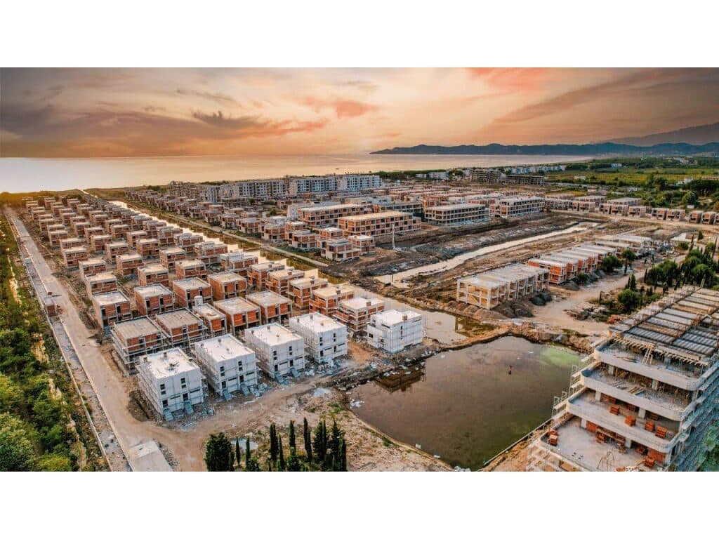 Shitet, Apartament 1+1+Parkim+Oborr te dedikuar 117 m2 , “Turquoise Marina”