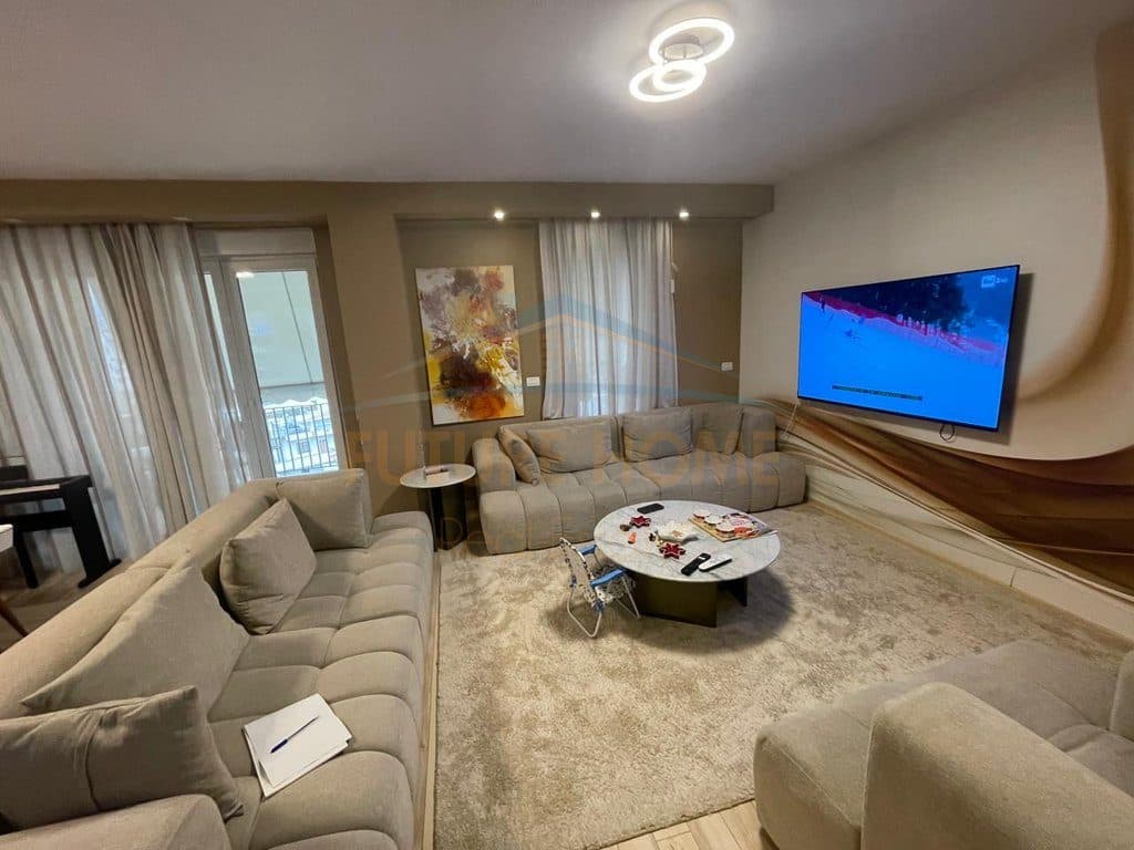 Shitet, Apartament 2+1+2, Qytet Studenti, Tiranë