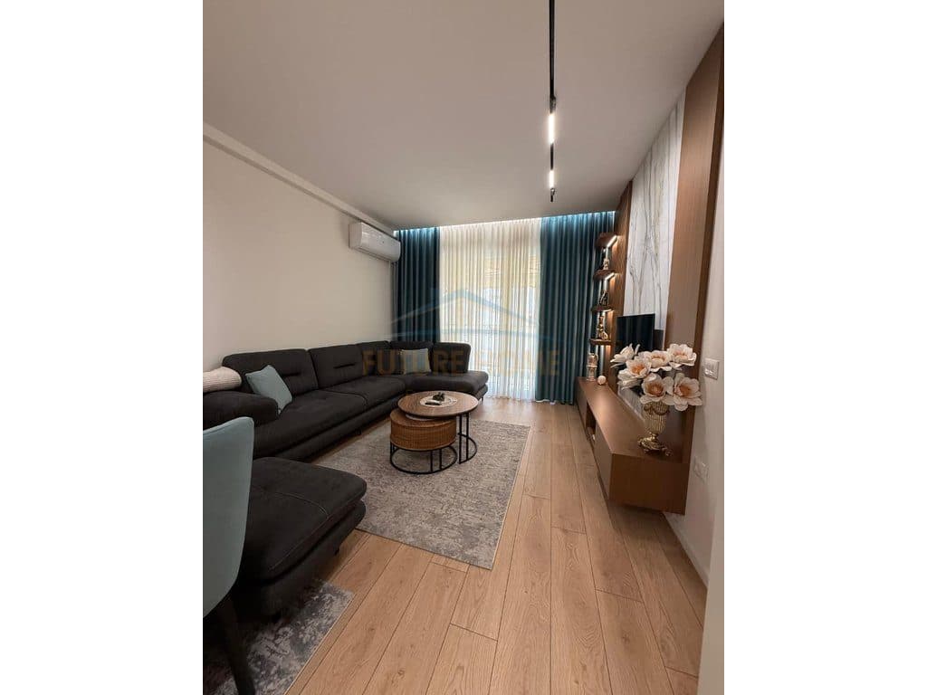 Qera, Apartament 2+1, Selite, Tiranë