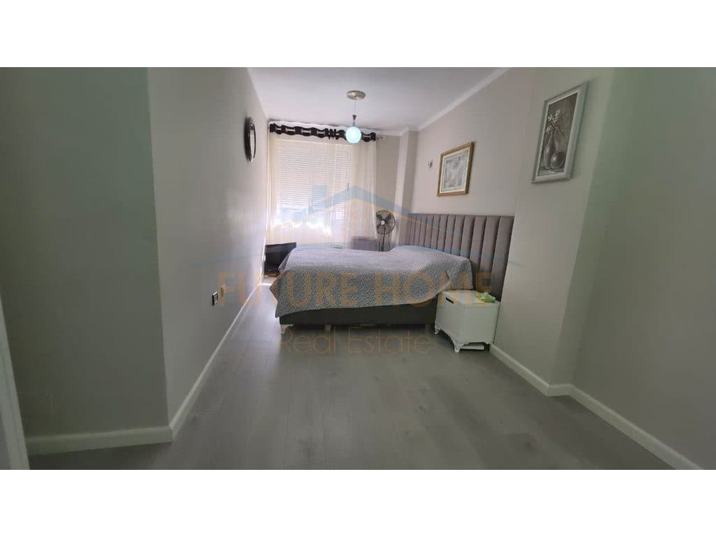 Shitet, Apartament 1+1, Pallatet Cabej 2
