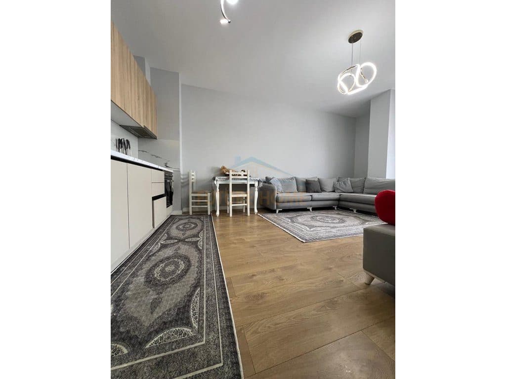 Shitet, Apartament, 2+1+ Post Parkimi, Rruga e Dibres 2