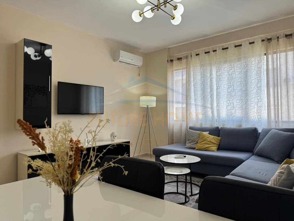 Qera, Apartament 1+1, Misto Mame