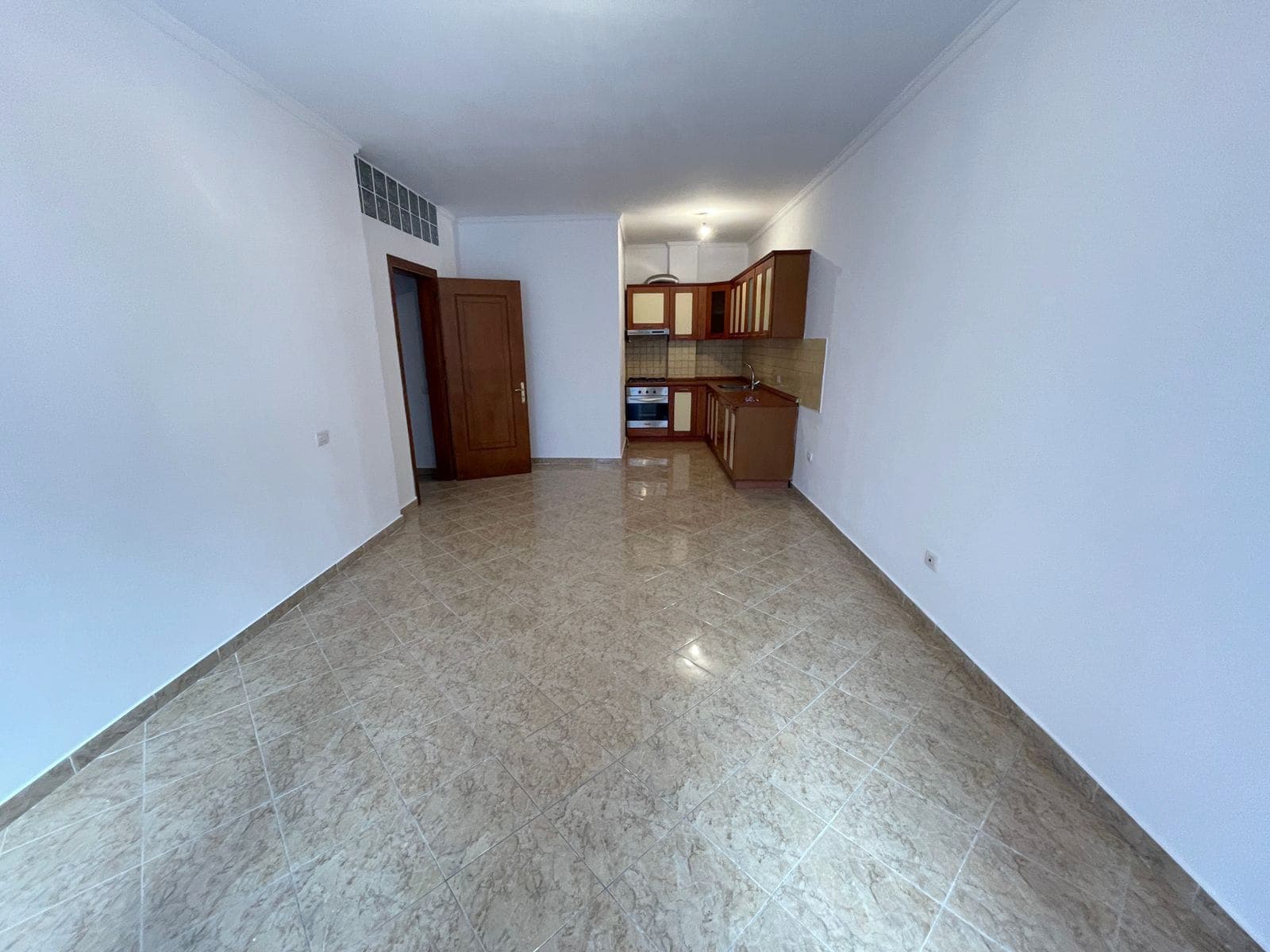 SHITET APARTAMENT 1+1 PRANE BLUE STAR,QENDER,DURRES.