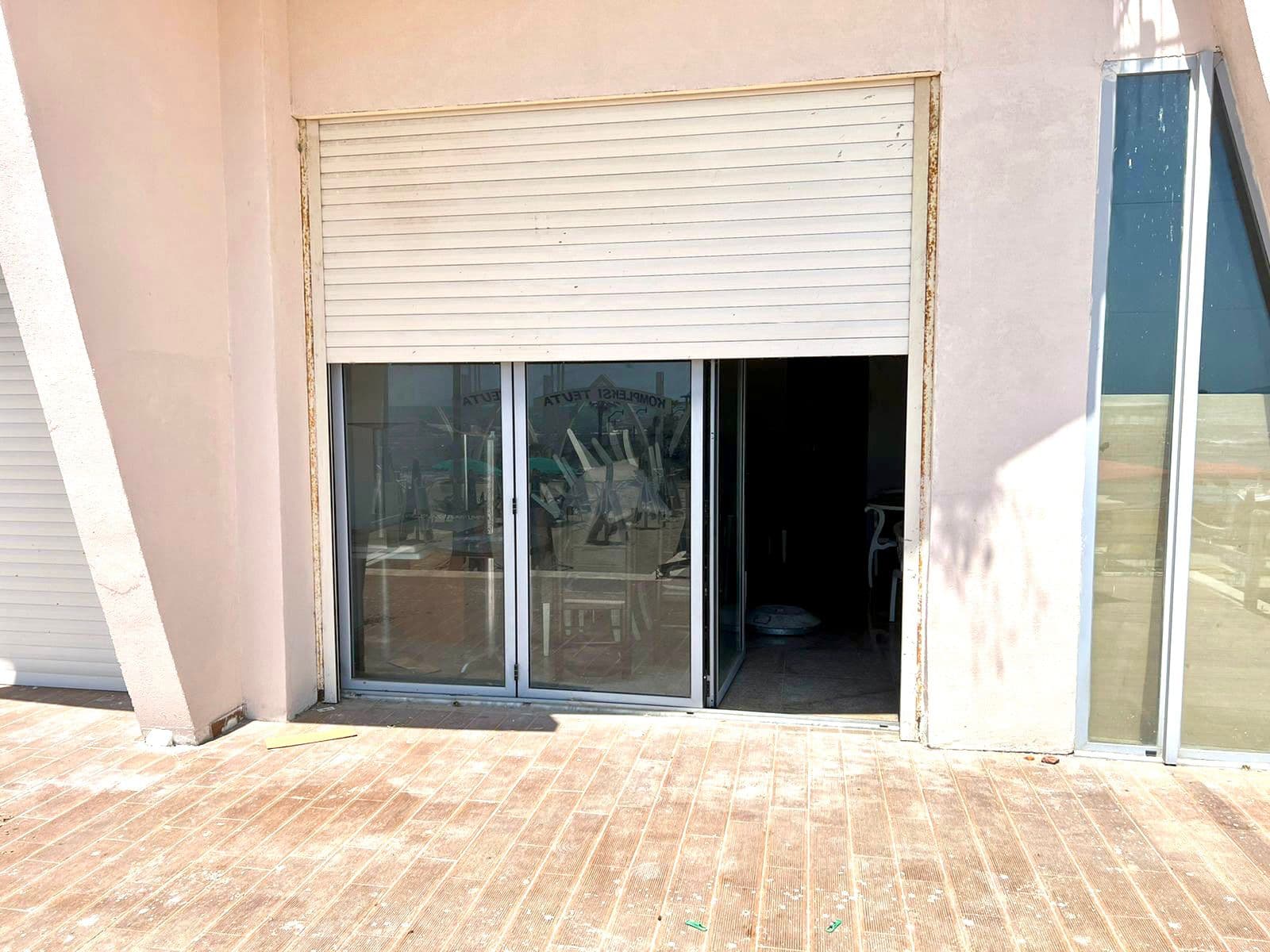 SHITET AMBIENT BIZNESI PRANE PISTES TEUTA , PLAZH, DURRES. 2