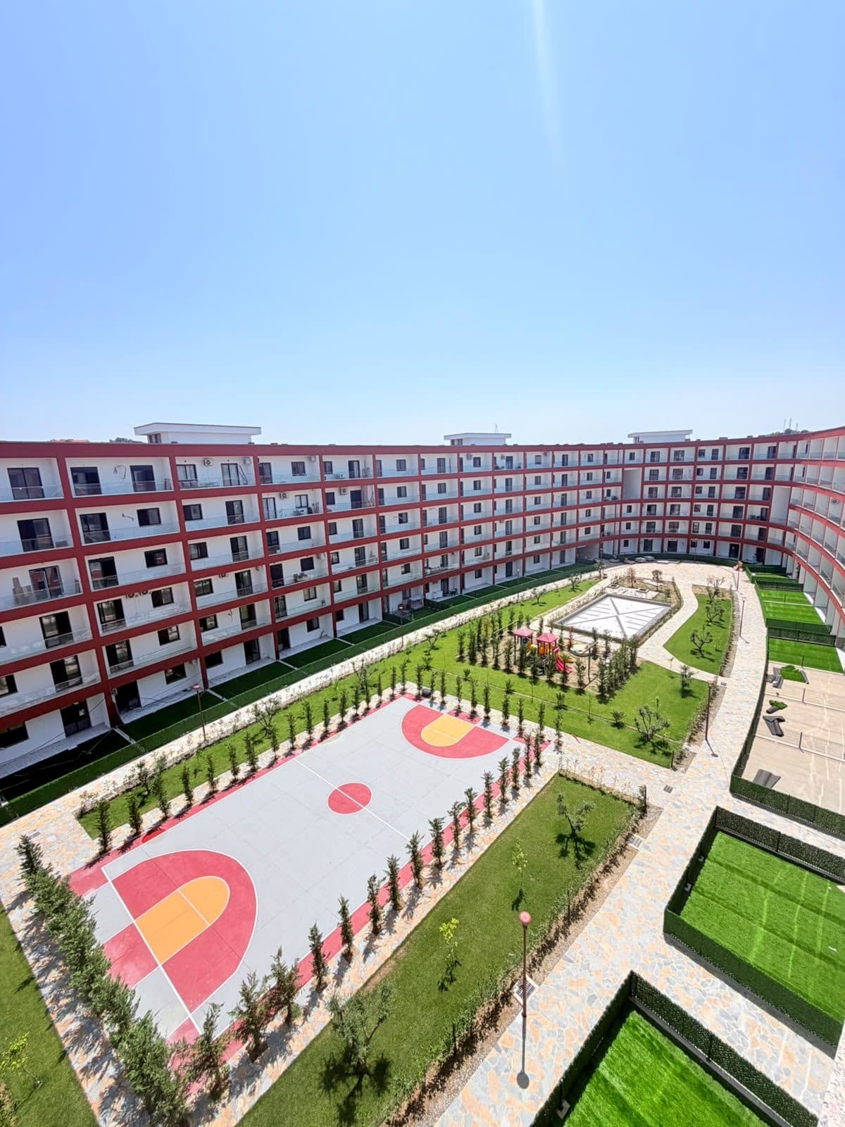 JEPET ME QERA APARTAMENT 1+1 NE KOMPLEKSIN EON, GOLEM