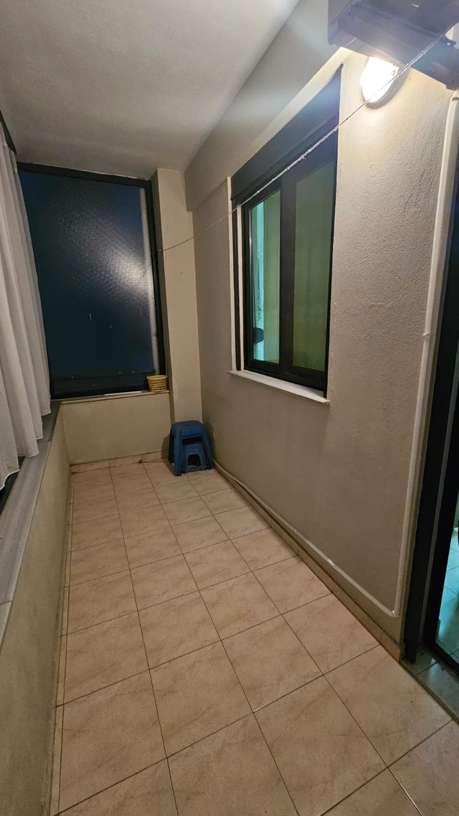 JEPET ME QERA APARTAMENT 2+1 PRANE DREJTORIS POLICISE DURRES
