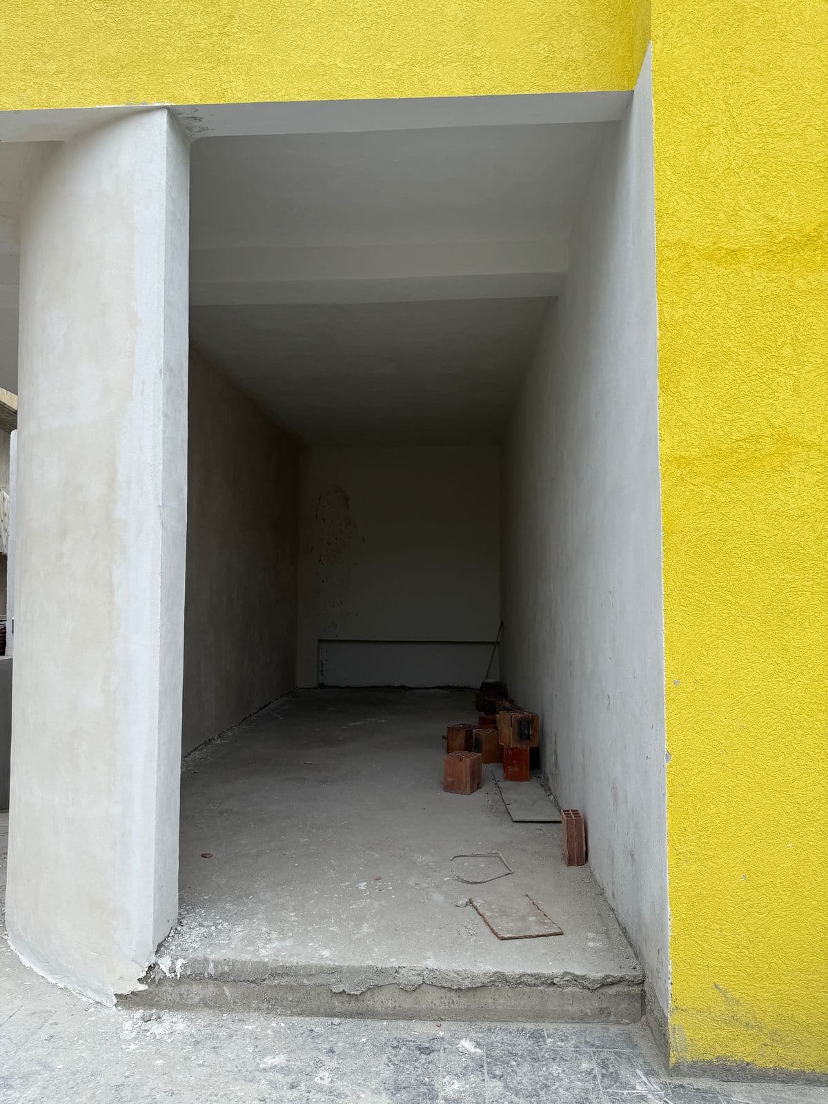 JEPET ME QERA NJESI BIZNESI 220/m2 3