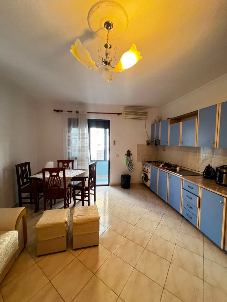JEPET ME QERA APARTAMENT 2+1+3 BALLKONE NE ZONEN E PLAZHIT, DURRES