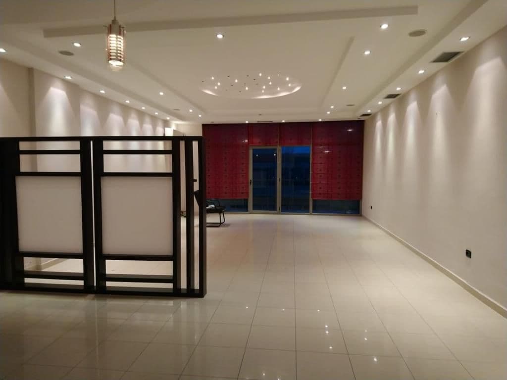 JEPET ME QERA AMBIENT BIZNESI PRANE PORTIT.DURRES . 4