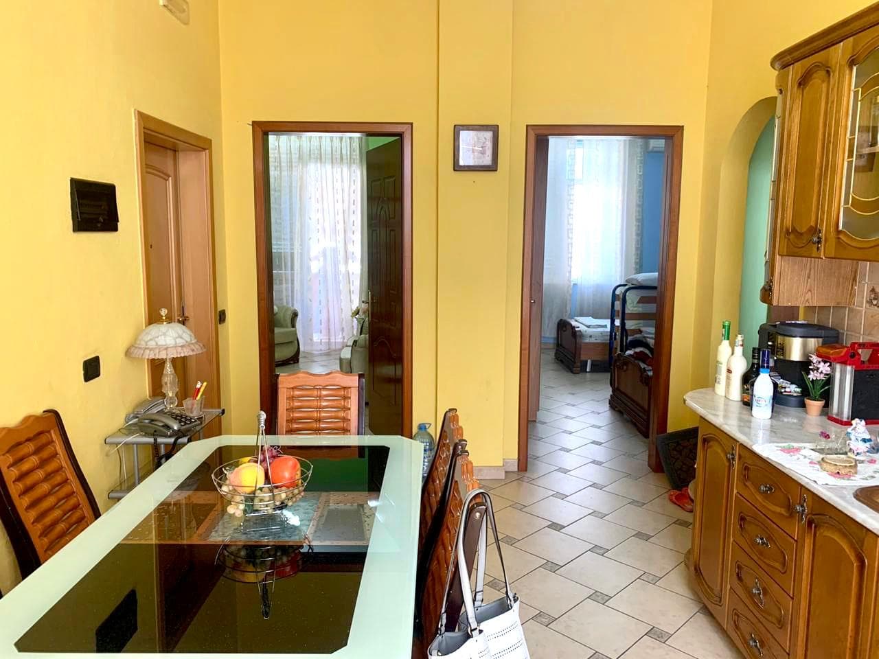 JEPET ME QERA APARTAMENT 2+1 PRANE AUTOBUSAVE TE SHIJAKUT,DURRES 4
