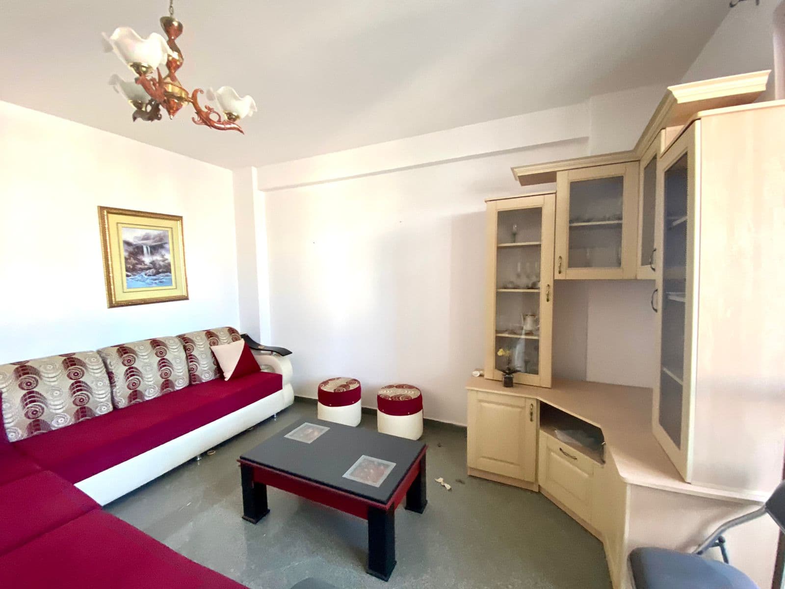 SHITET APARTAMENT 1+1 PRANE SHKOLLES BEDRIE BEBEZIQI, DURRES. 2