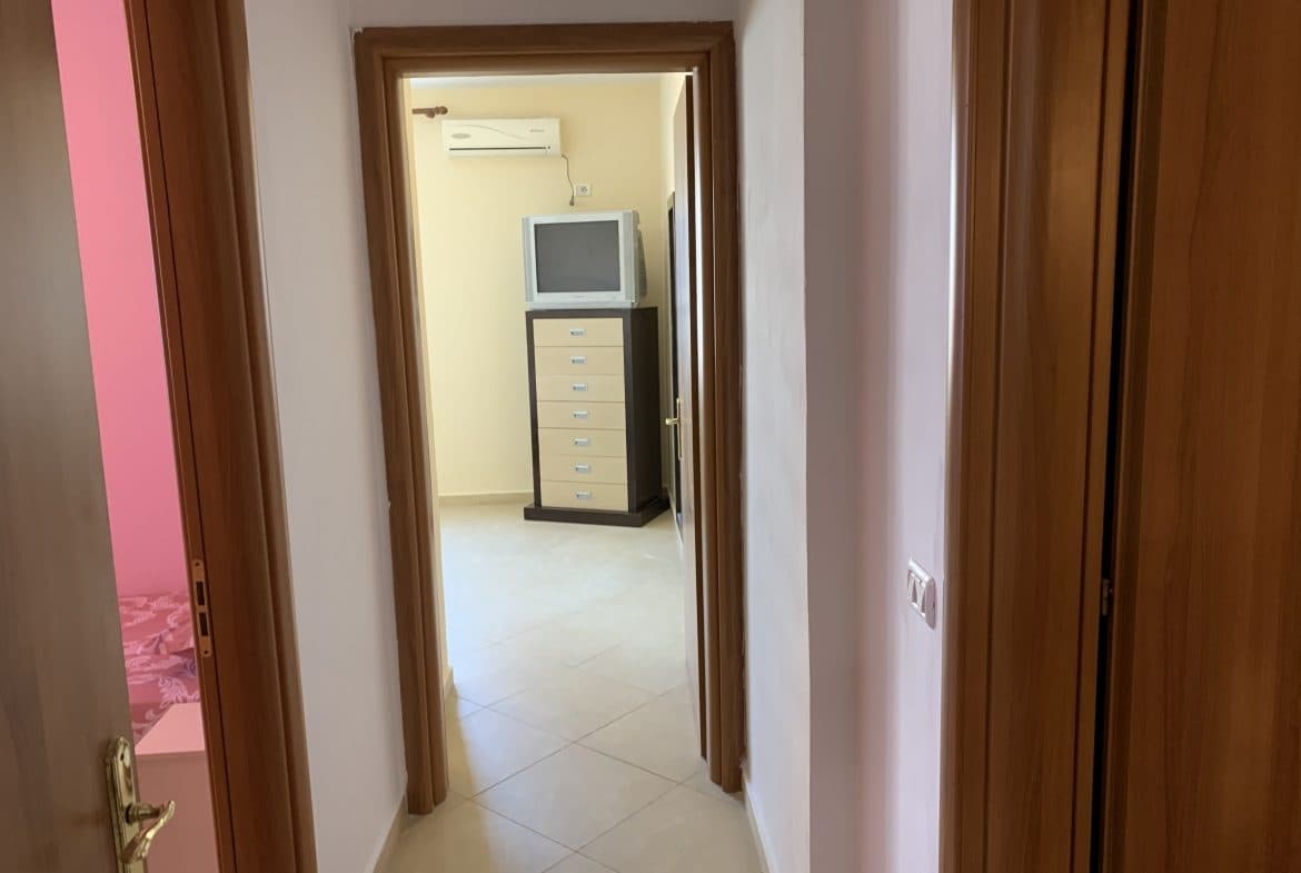 JEPET ME QERA APARTAMENT 2+1 NE VOLLGA,DURRES!