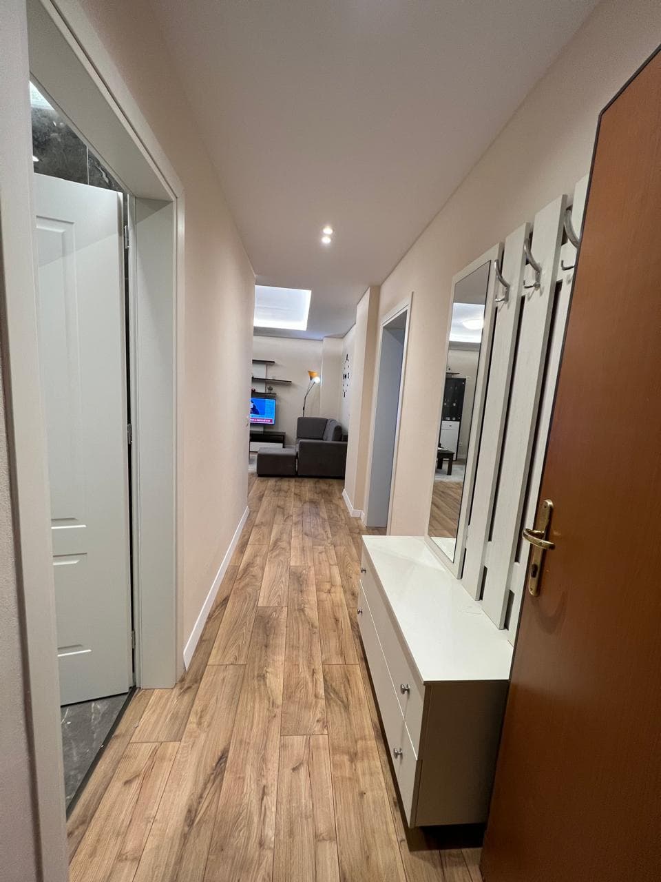 JEPET ME QERA APARTAMENT 2+1 PLAZH DURRES 4