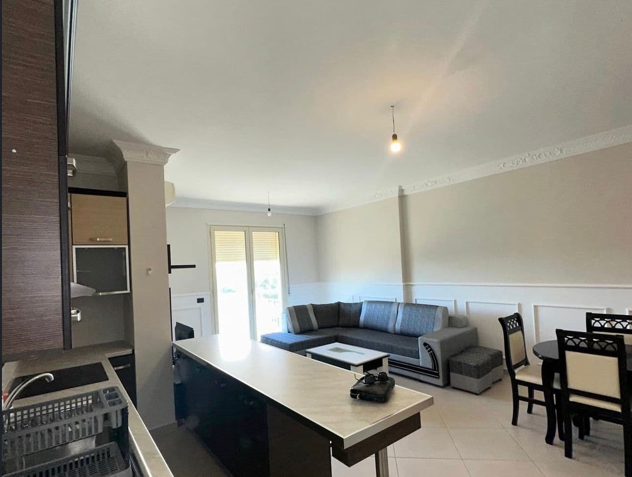 SHITET APARTAMENT 2+1 TEK VILA ZOGUT DURRES