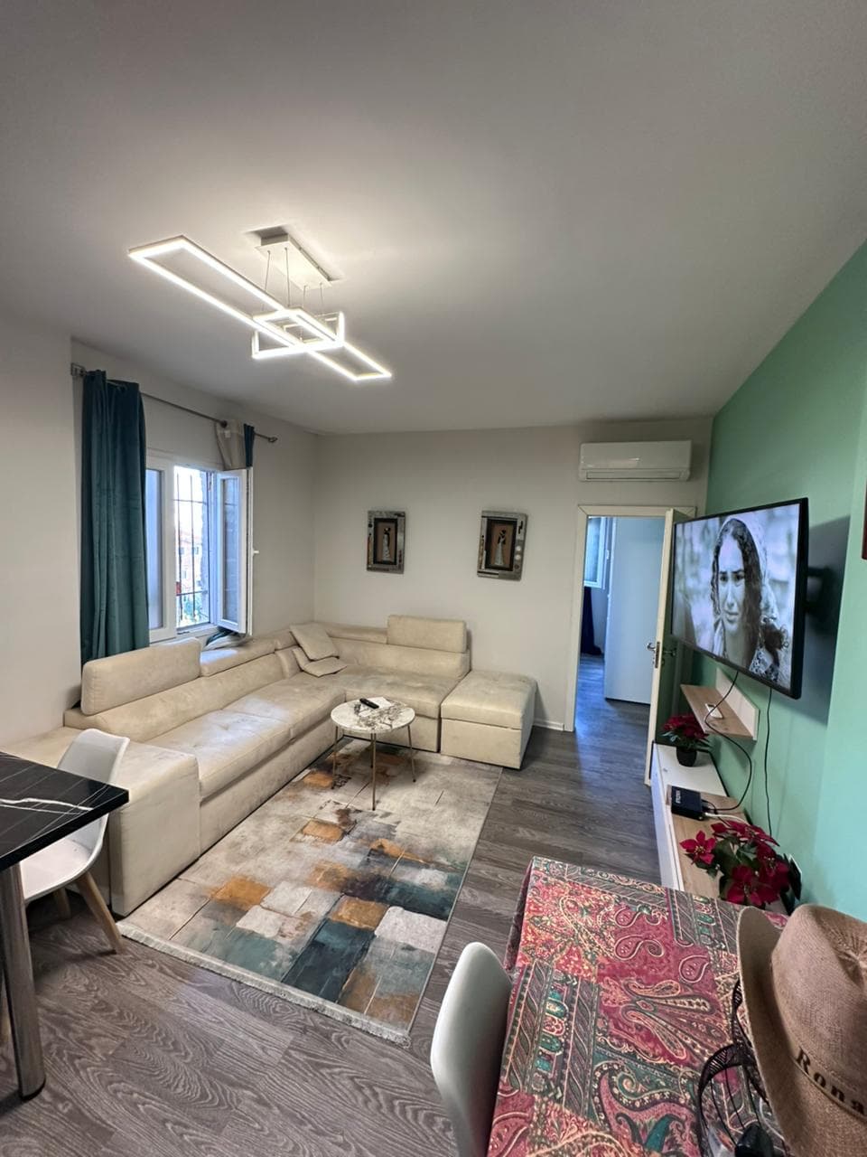 SHITET APARTAMENT 1+1 PERBALLE ANTALYA HOTEL, PLAZH, DURRES 2