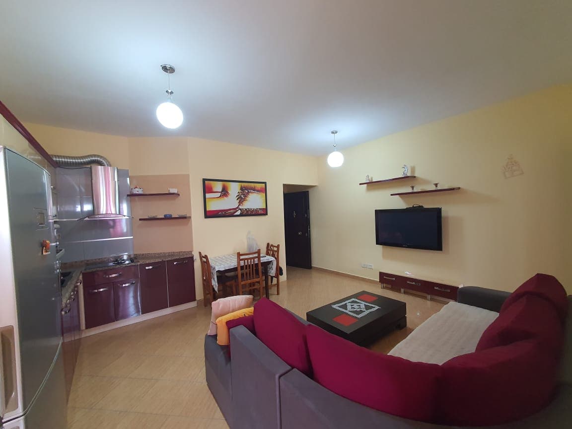 SHITET APARTAMENT 1+1 PRANE KAZAZIT,DURRES. 2