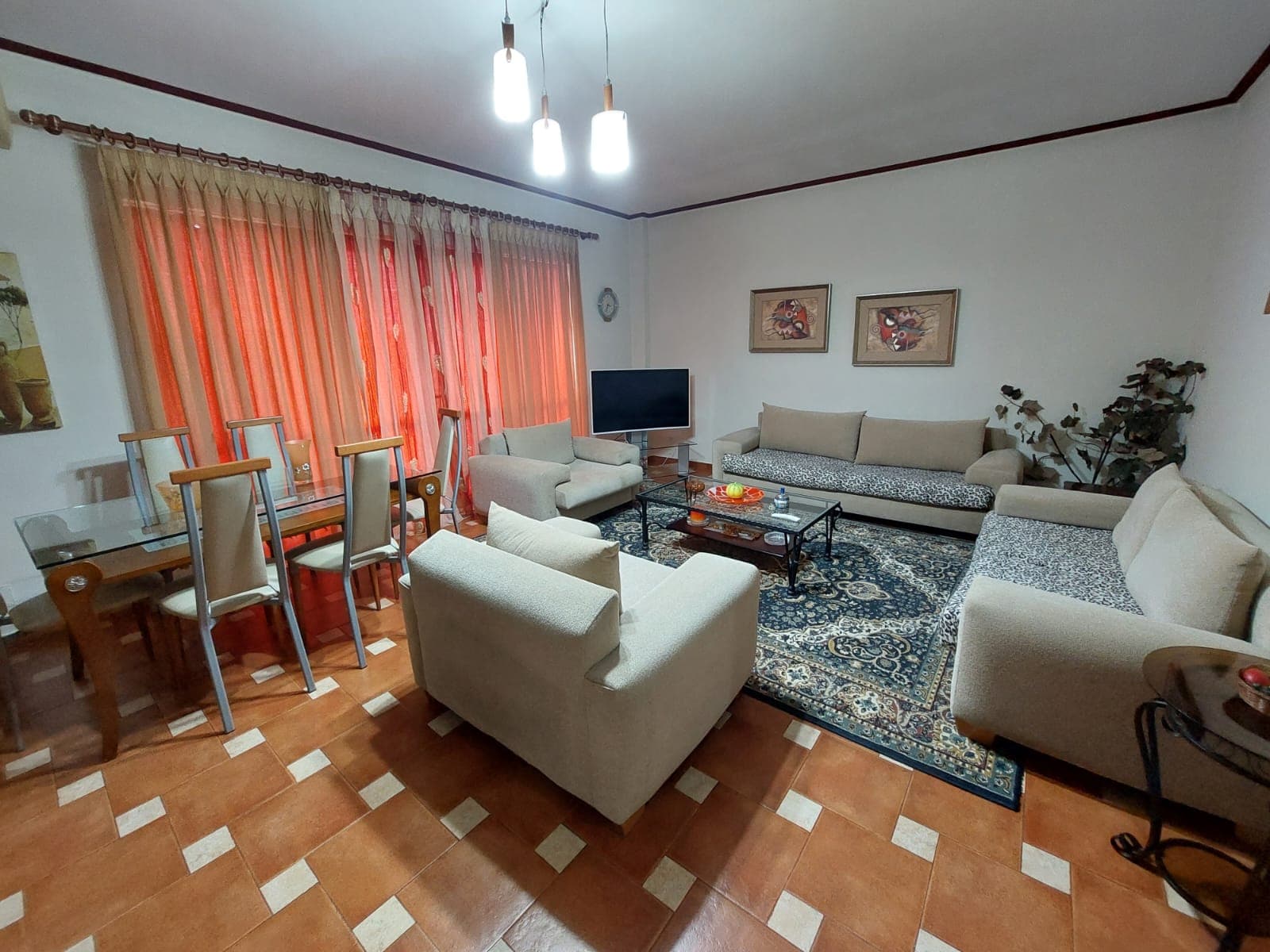 JEPET ME QERA APARTAMENT 2+1 TEK GALAKTIKU, DURRES.