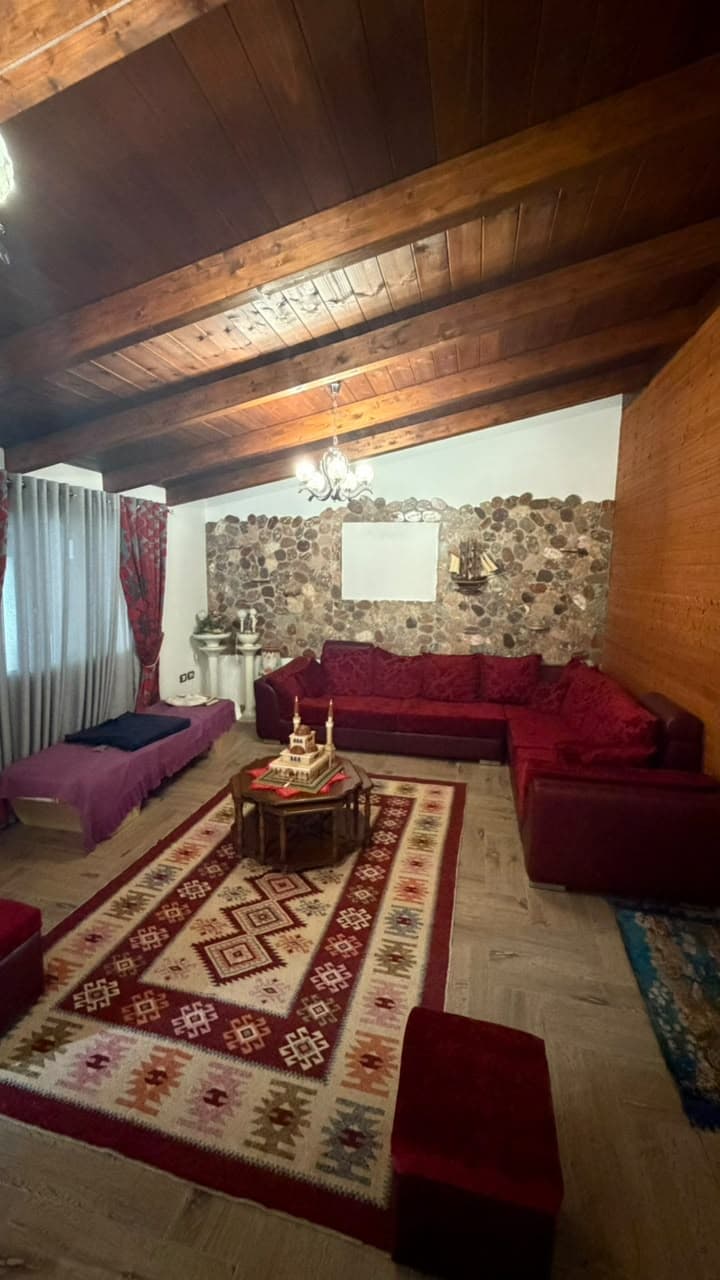 JEPET ME QERA APARTAMENT 1+1+DEPO PRANE MARKATES, DURRES