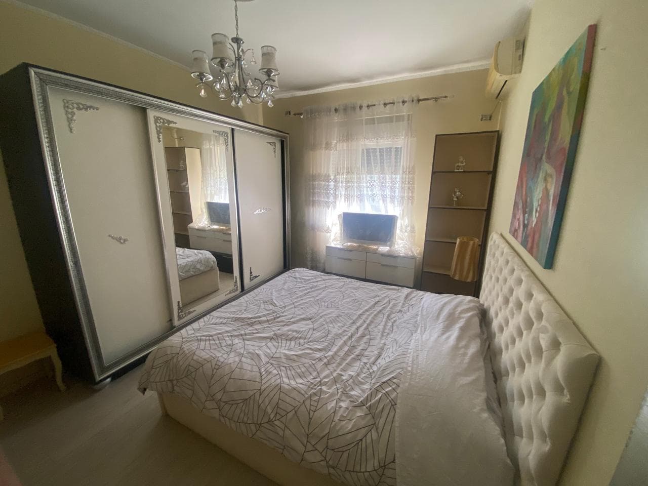 JEPET ME QERA APARTAMENT 1+1 GJYKATA DURRES 4