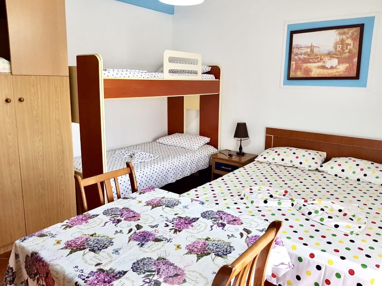 JEPET ME QERA GARSIONERE NE PLAZH,DURRES!