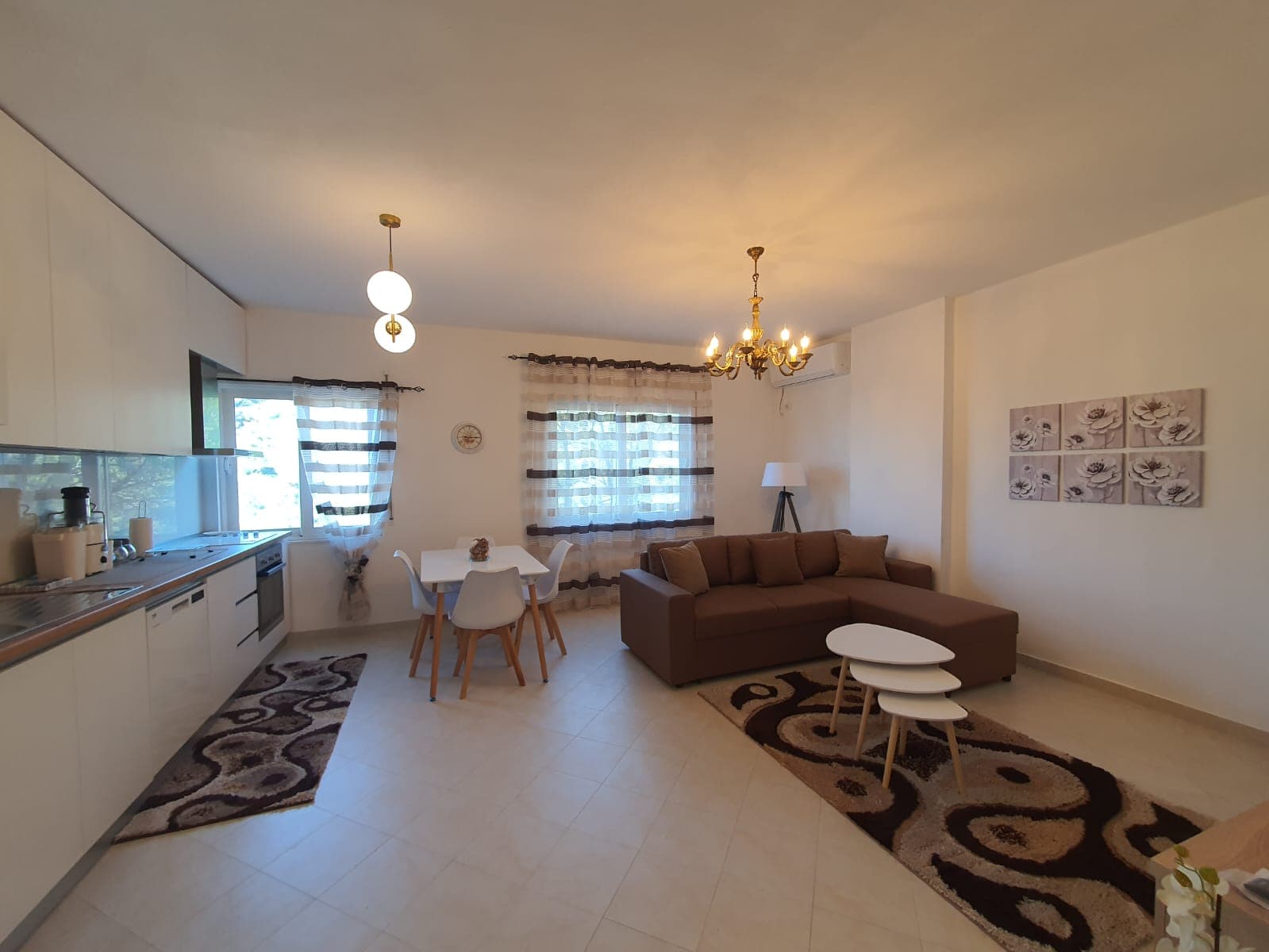 JEPET ME QERA APARTAMENT 1+1 PRANE SHKOLLES ITALIANE, VOLLGA,DURRES. 2