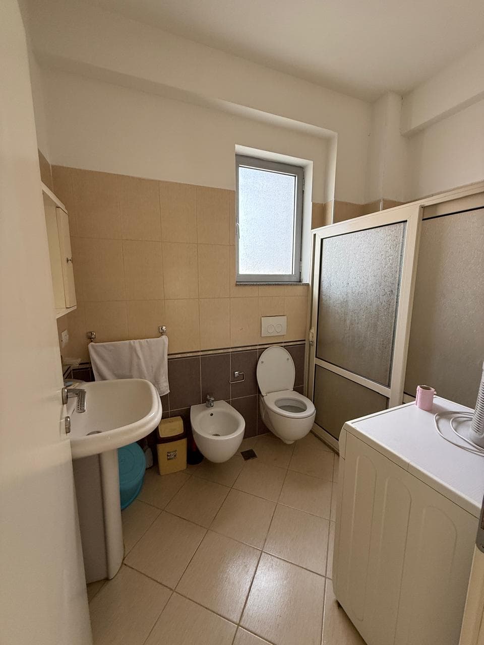 JEPET ME QERA APARTAMENT 1+1 GJYKATA DURRES 4