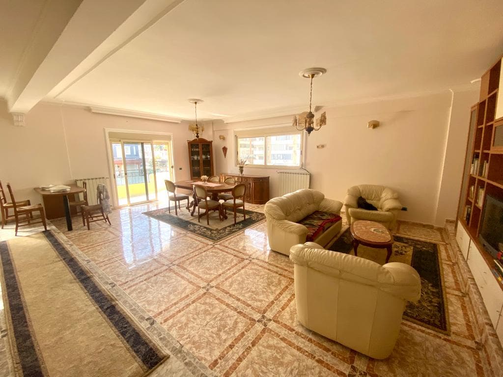 SHITET APARTAMENT 3+1+2+GARAZH RRUGA TAULANTIA, VOLLGA, DURRES. 2