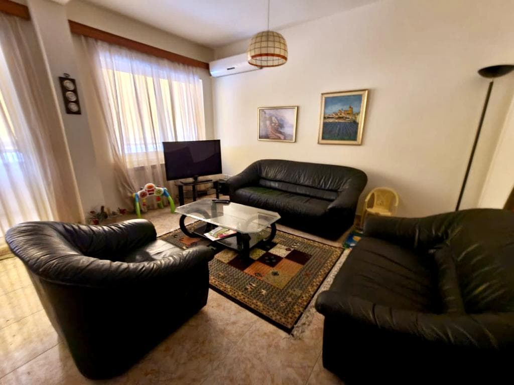 SHITET APARTAMENT 3+1+GARAZH RRUGA TAULANTIA, VOLLGA ,DURRES.