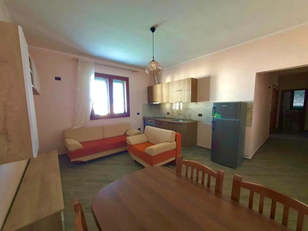 JEPET ME QERA APARTAMENT 2+1 PRANE MAGAZINES SE MIELLIT TIRANA, KENETE, DURRES.