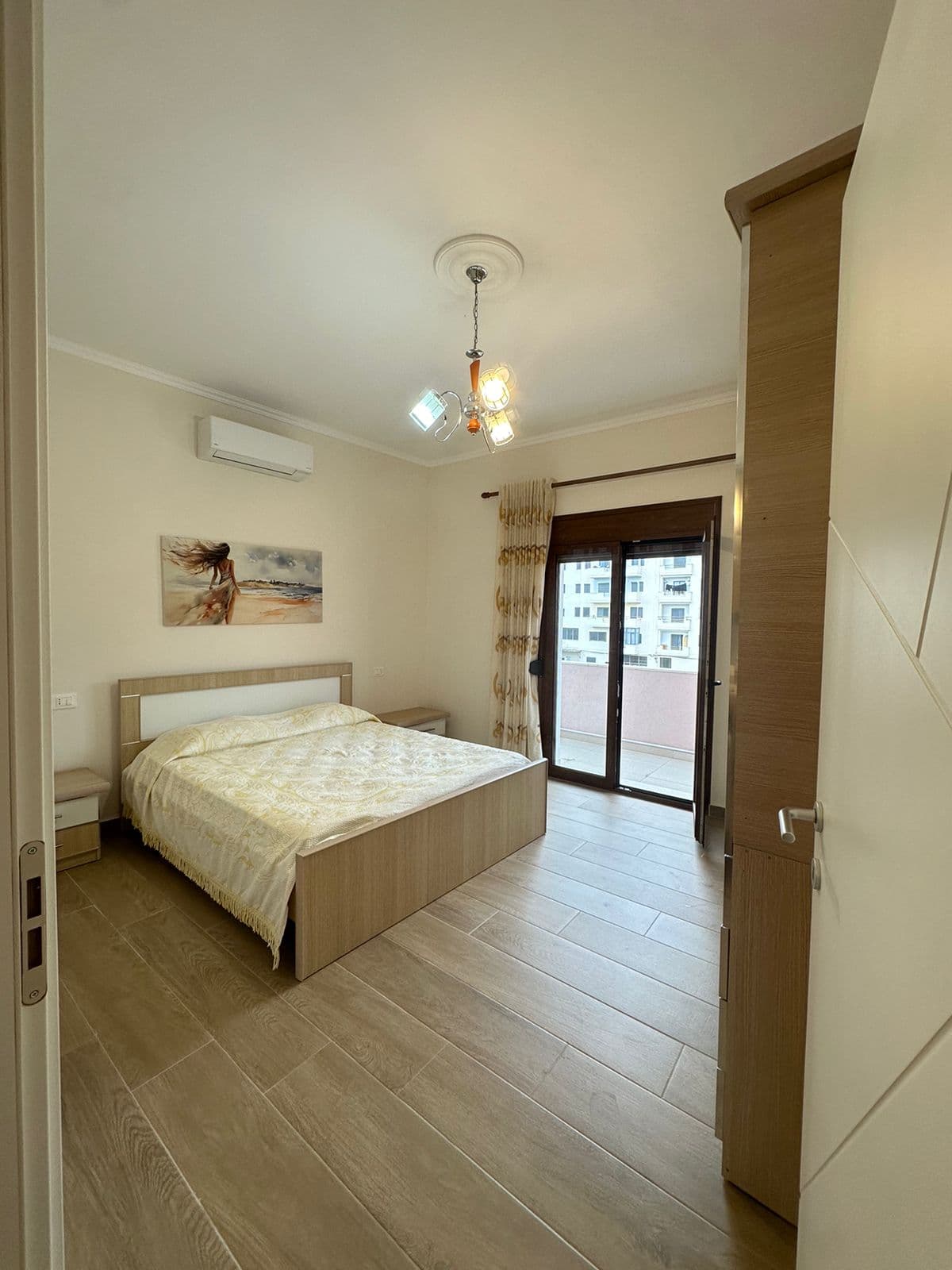 JEPET APARTAMENT ME QERA 1+1 URA DAJLANIT,DURRES 3
