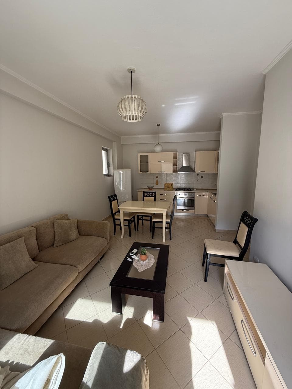 JEPET ME QERA APARTAMENT 1+1 GJYKATA DURRES